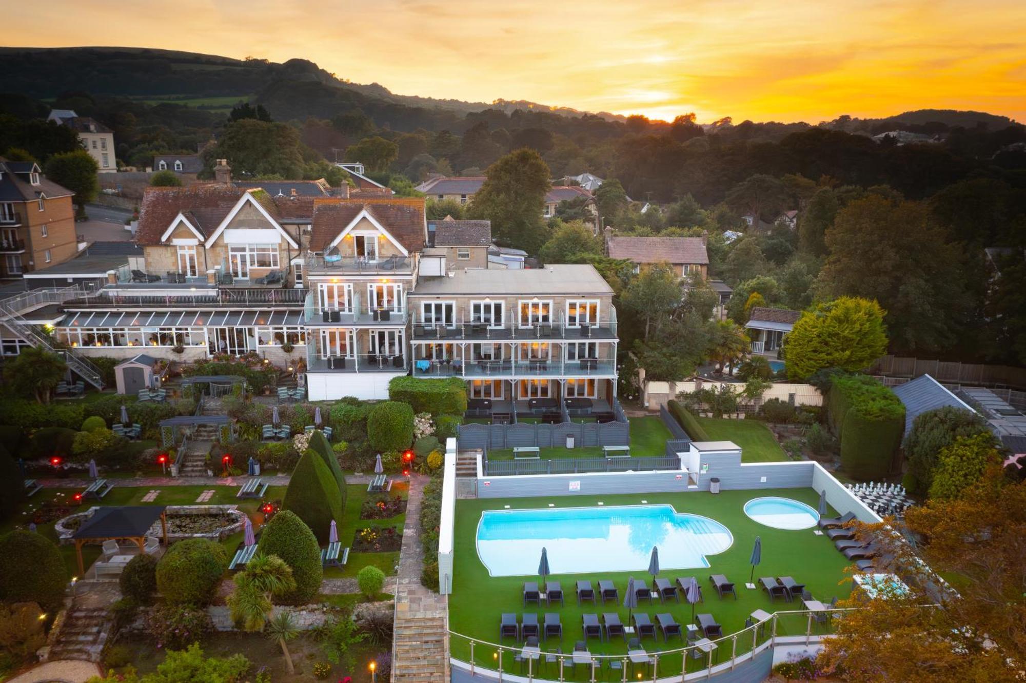 שנקלין Luccombe Hall Hotel מראה חיצוני תמונה